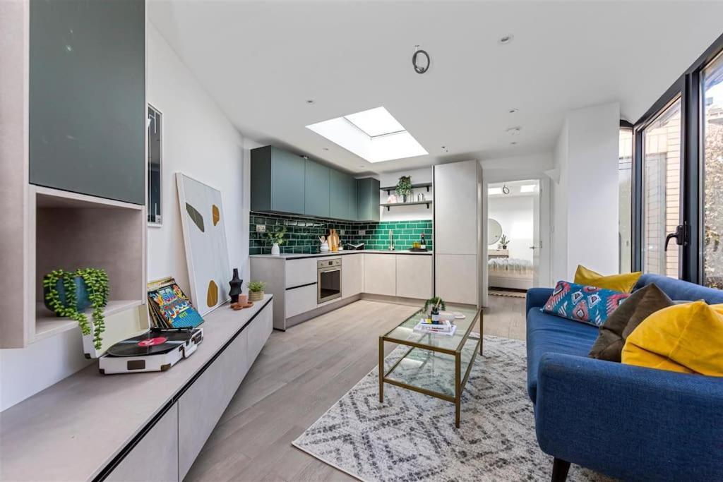 Cozy Leyton House With Garden And Small Terrace London Ngoại thất bức ảnh