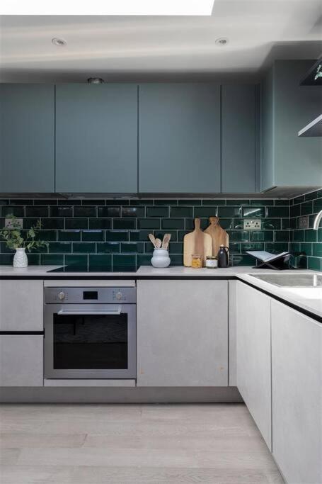 Cozy Leyton House With Garden And Small Terrace London Ngoại thất bức ảnh