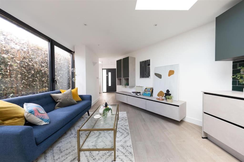 Cozy Leyton House With Garden And Small Terrace London Ngoại thất bức ảnh